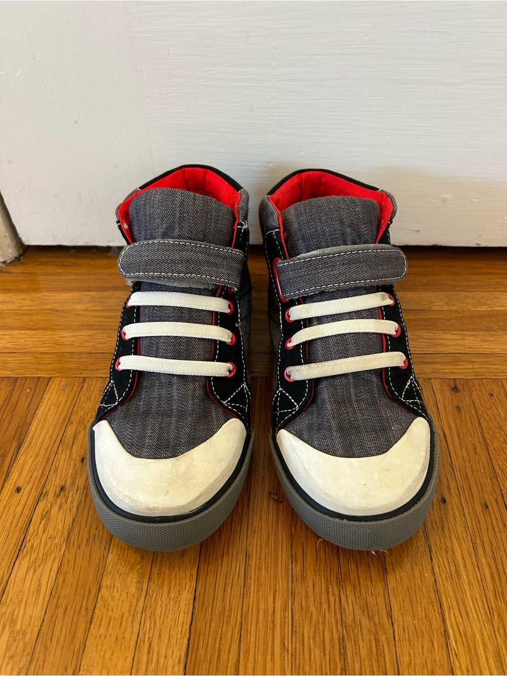 See Kai Run Dane size 3 (bigger kid)